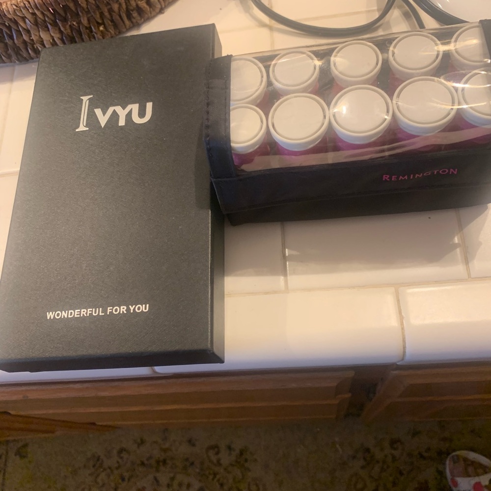 Remington Hair Rollers with Black Case